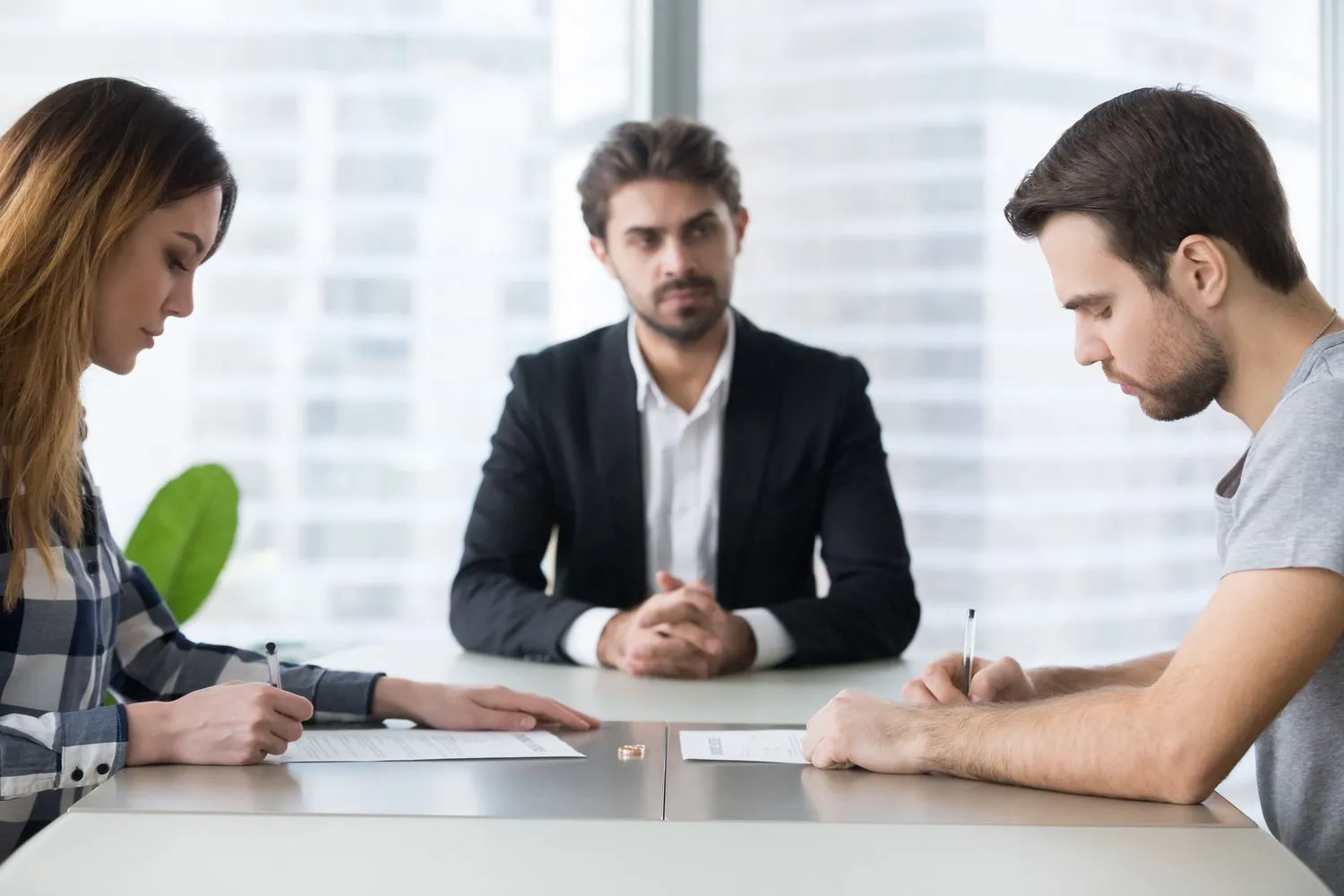 How EH Mediation Guides Couples Toward Fair and Balanced Outcomes Hatfield